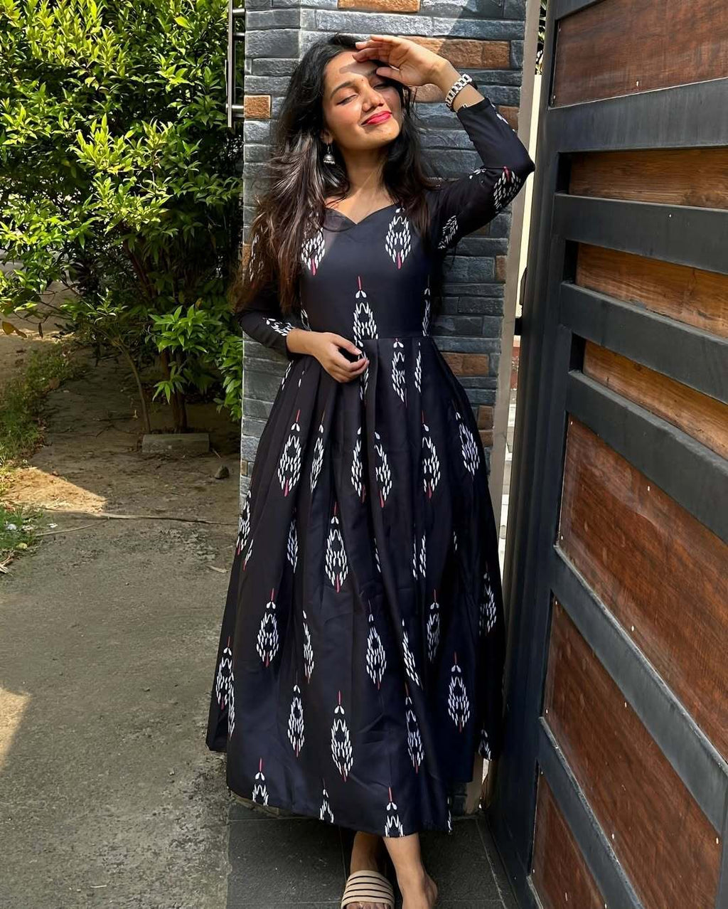 KARKI-LONG WESTERN FLORAL DRESS